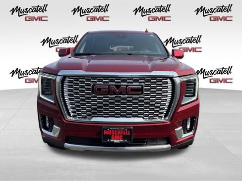 Used 2024 GMC Yukon XL Denali w/ Advanced Technology Package AWD/4WD image 9