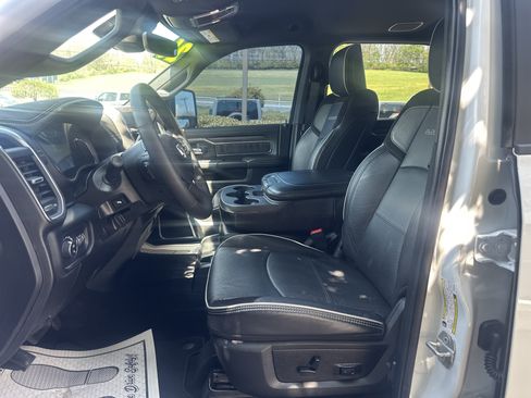 Used 2026 RAM 2500 Laramie AWD/4WD image 13