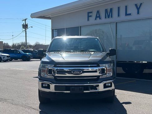 Used 2018 Ford F150 XLT AWD/4WD image 2