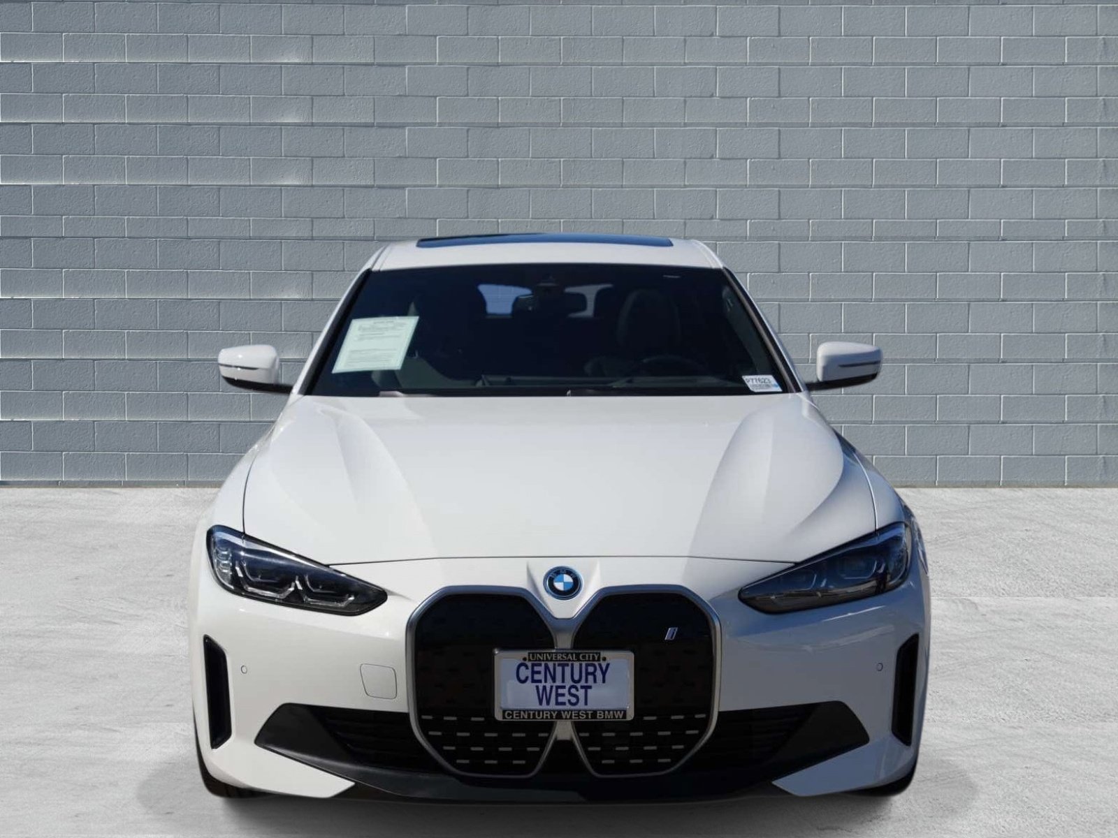 Used 2024 BMW i4 eDrive35 w/ Premium Package RWD image 2