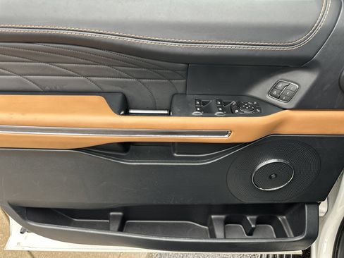Used 2022 Ford Expedition Max Platinum image 20