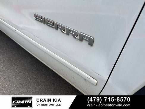 Used 2015 GMC Sierra 1500 SLE w/ SLE Value Package AWD/4WD image 6