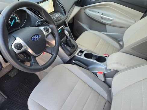 Used 2016 Ford Escape SE w/ Equipment Group 201A AWD/4WD image 10