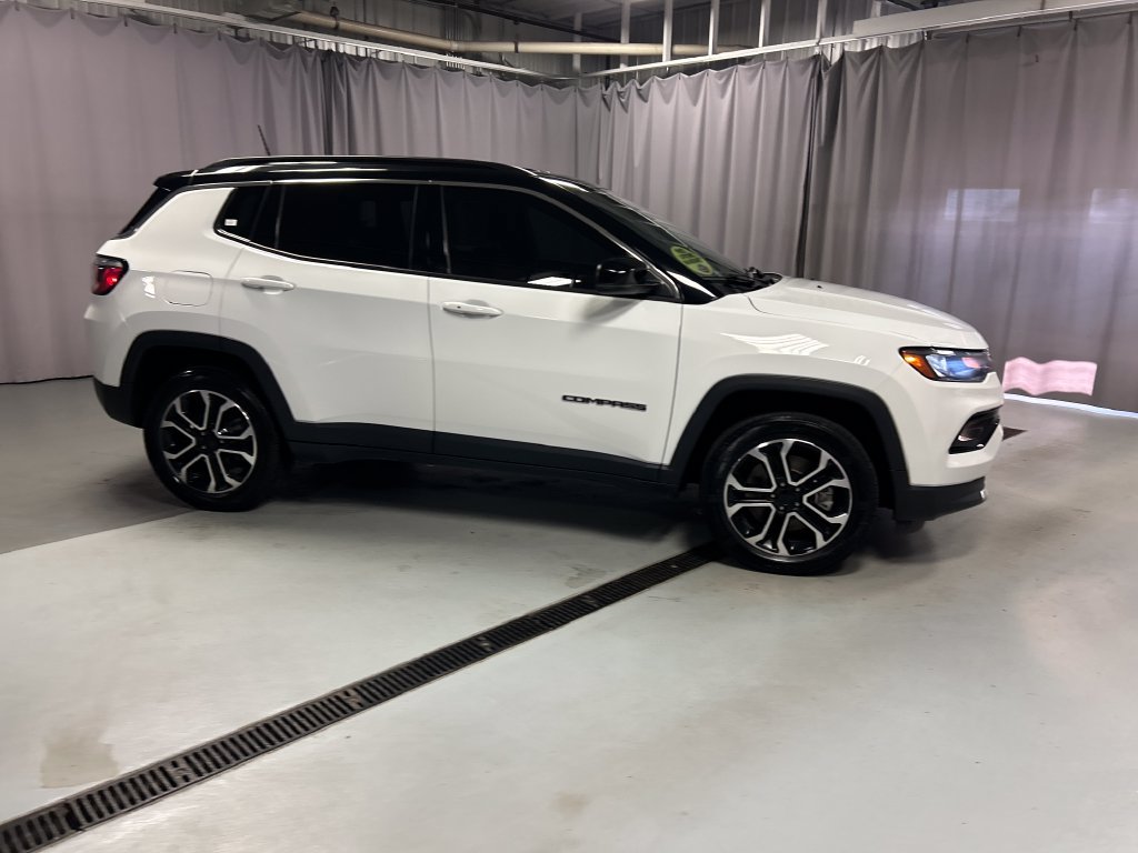 Used 2023 Jeep Compass Limited AWD/4WD image 8