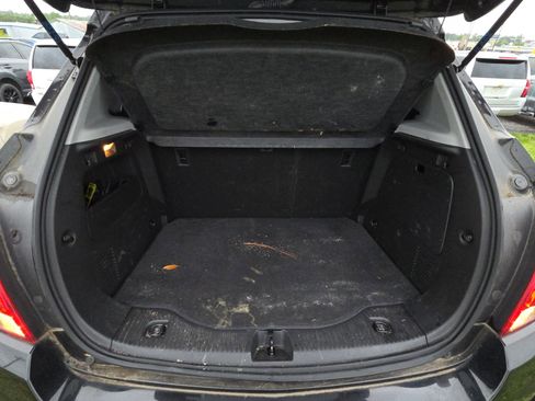 Used 2020 Chevrolet Trax Premier w/ LPO, Cargo Package FWD image 15