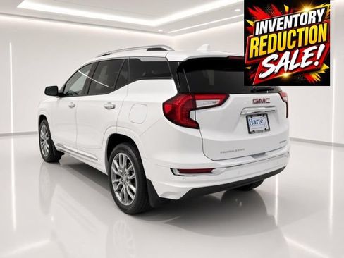 Used 2023 GMC Terrain Denali w/ Denali Premium Package AWD/4WD image 8