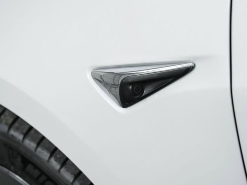 Used 2020 Tesla Model 3 Standard Range Plus image 15