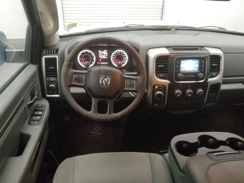 Used 2019 RAM 1500 Classic SLT AWD/4WD image 22