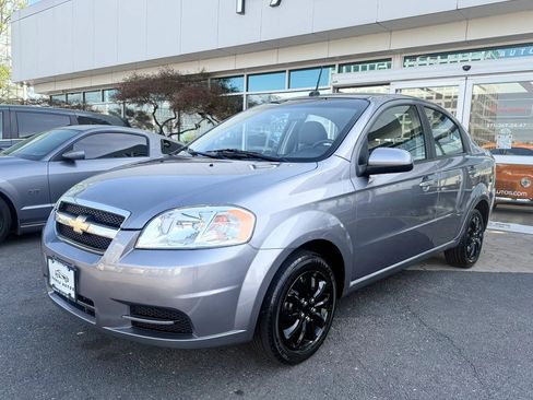 Used 2011 Chevrolet Aveo LT w/ Power and Convenience Package image 3