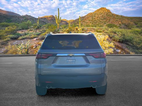 Used 2023 Chevrolet Traverse LT AWD/4WD image 5