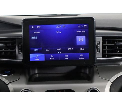 Used 2022 Ford Explorer XLT w/ Equipment Group 202A AWD/4WD image 28