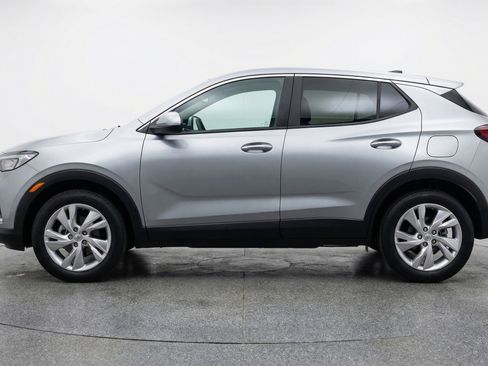Used 2025 Buick Encore GX Preferred AWD/4WD image 5
