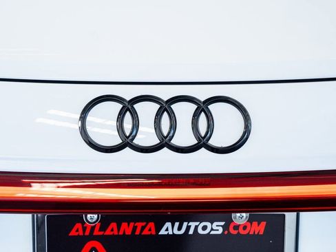 Used 2024 Audi e-tron GT Prestige image 25