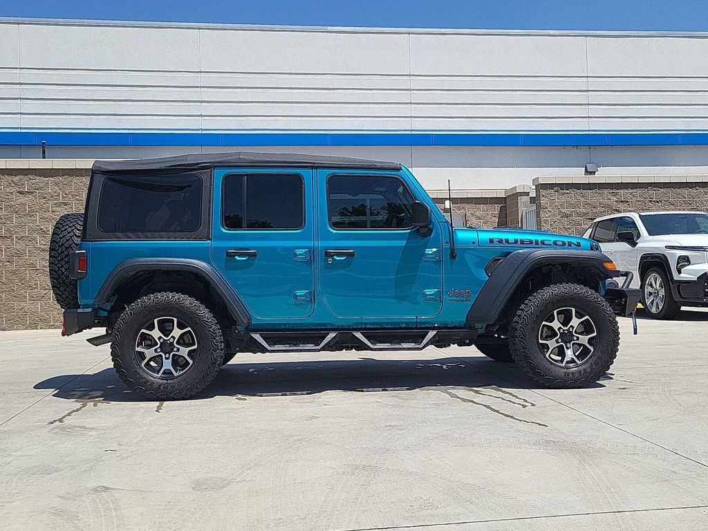 Used 2020 Jeep Wrangler Unlimited Rubicon w/ Cold Weather Group AWD/4WD image 9
