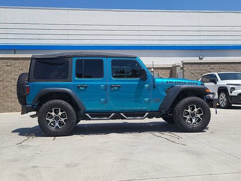 Used 2020 Jeep Wrangler Unlimited Rubicon w/ Cold Weather Group AWD/4WD image 9