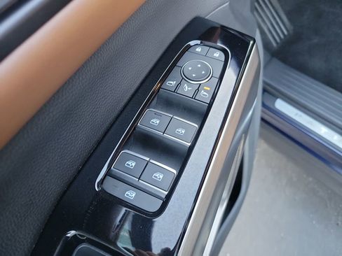 Used 2025 Nissan Pathfinder Platinum w/ Cargo Package image 16