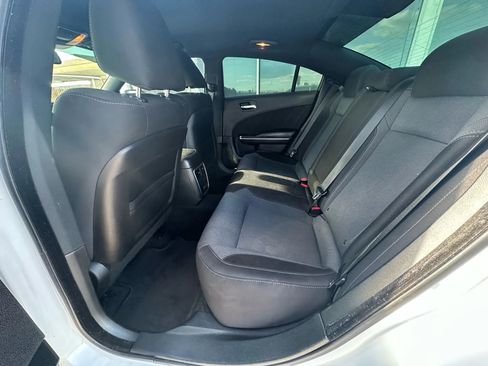 Used 2015 Dodge Charger SXT image 13