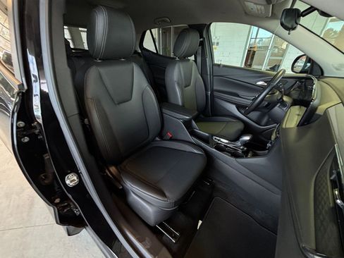 Used 2025 Buick Encore GX Preferred image 39
