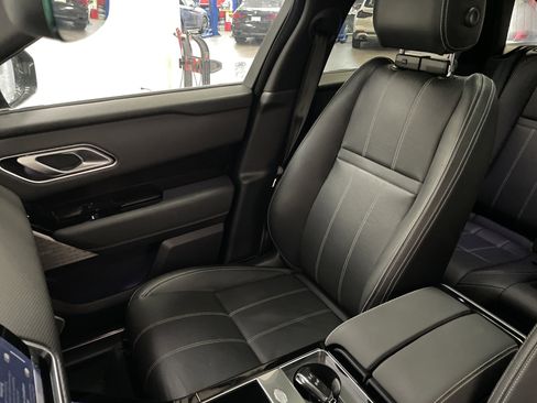 Used 2022 Land Rover Range Rover Velar R-Dynamic S image 25