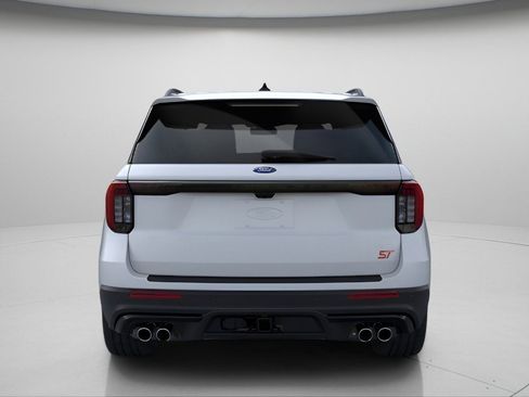 New 2026 Ford Explorer ST image 5