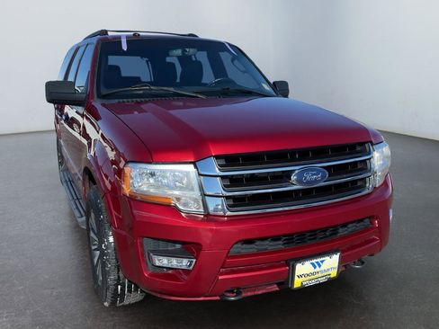 Used 2017 Ford Expedition XLT w/ Equipment Group 202A image 7