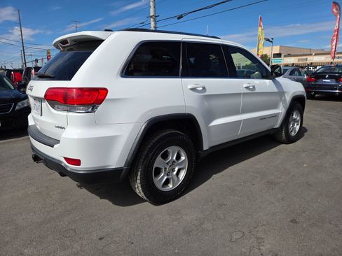 Used 2015 Jeep Grand Cherokee Laredo w/ Quick Order Package 23E AWD/4WD image 4