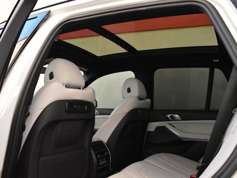 Used 2023 BMW X5 sDrive40i w/ M Sport Package image 25