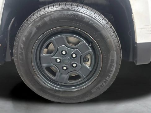 Used 2016 Jeep Patriot Sport w/ Power Value Group FWD image 29