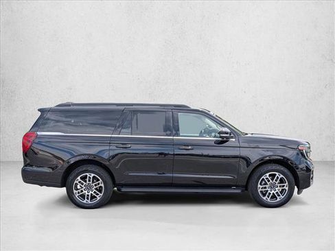 Certified 2025 Ford Expedition Max Active AWD/4WD image 4