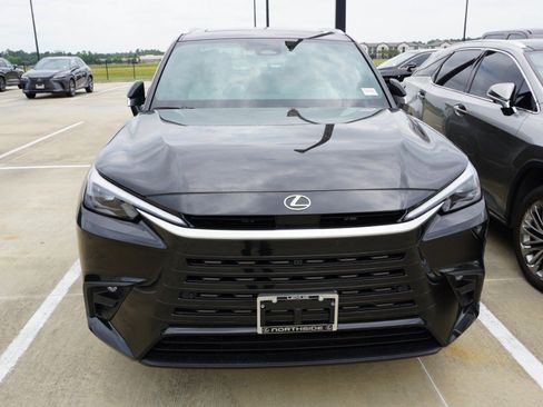 Used 2026 Lexus TX 350 AWD image 2