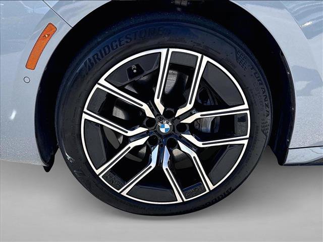 Certified 2024 BMW 740i RWD image 10