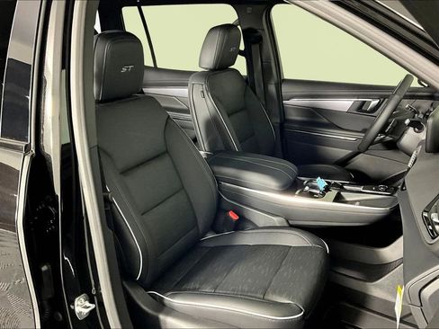 New 2026 Buick Enclave Sport Touring w/ Super Cruise Package FWD image 12