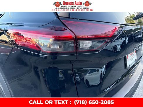 Used 2021 Nissan Rogue S AWD/4WD image 30