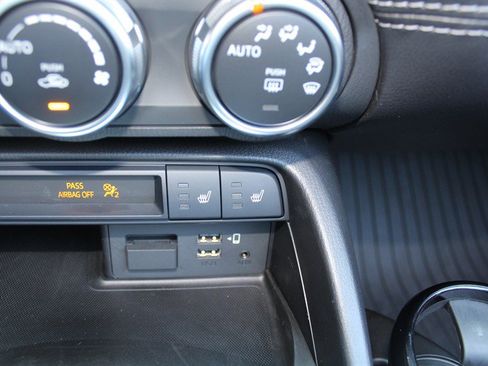 Used 2022 MAZDA MX-5 Miata Grand Touring RWD image 20