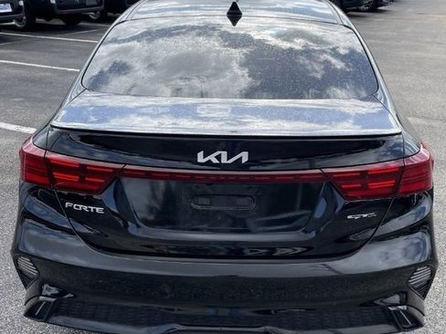 Used 2022 Kia Forte GT-Line w/ GT-Line Premium Package image 4