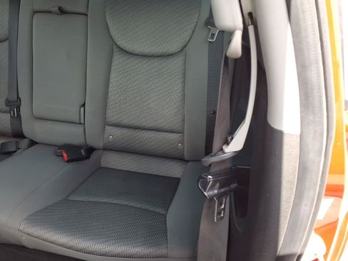 Used 2013 Hyundai Elantra FWD image 24