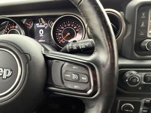 Used 2019 Jeep Wrangler Unlimited Sport S AWD/4WD image 11
