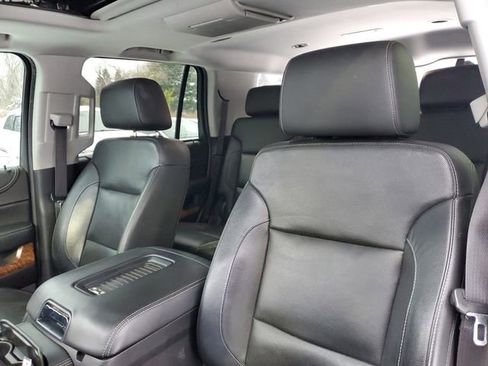 Used 2018 Chevrolet Tahoe Premier AWD/4WD image 18
