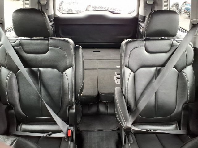 Used 2023 Jeep Grand Cherokee L Limited AWD/4WD image 19