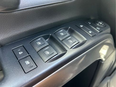 Used 2018 Chevrolet Silverado 1500 LT w/ All Star Edition AWD/4WD image 23