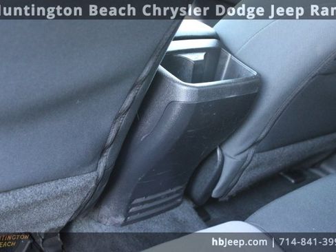 Used 2023 Toyota Tacoma TRD Off-Road image 32