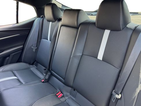 Used 2025 Toyota Camry SE FWD image 13