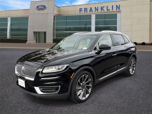 Used 2020 Lincoln Nautilus Reserve w/ Equipment Group 202A image 3