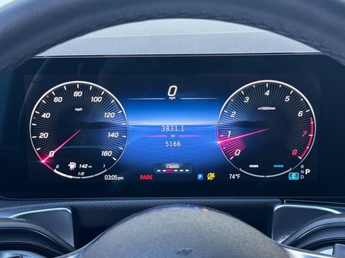 Certified 2025 Mercedes-Benz GLB 250 image 30