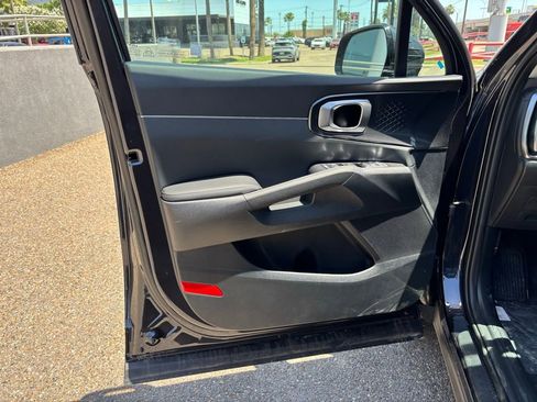New 2025 Kia Sorento S w/ Panoramic Sunroof Package image 14