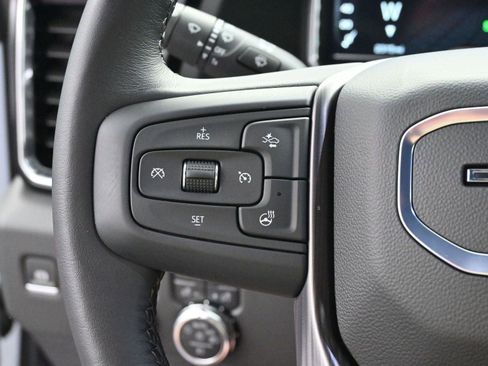 Used 2025 GMC Sierra 2500 Denali Ultimate image 18