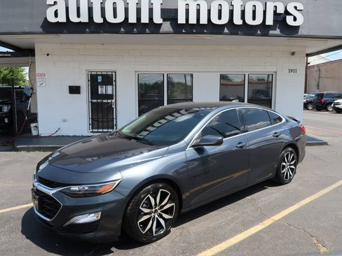 Used 2021 Chevrolet Malibu RS FWD image 1