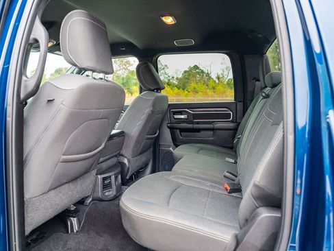 Used 2024 RAM 2500 Big Horn w/ Sport Appearance Package image 16