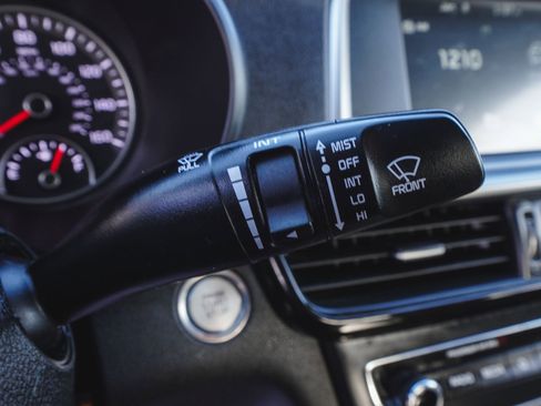 Used 2020 Kia Optima S image 25