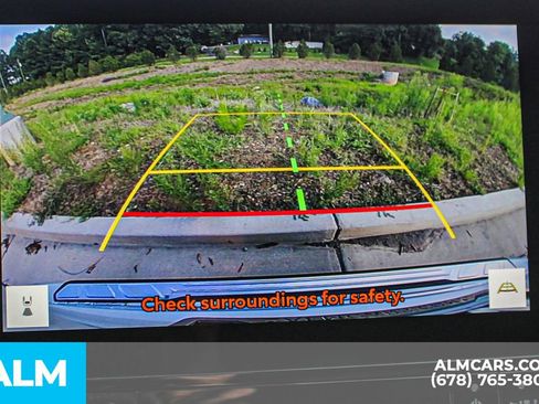 Used 2023 Toyota Highlander Limited image 34